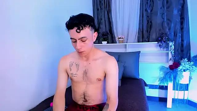 Meghan_loghan on StripChat 