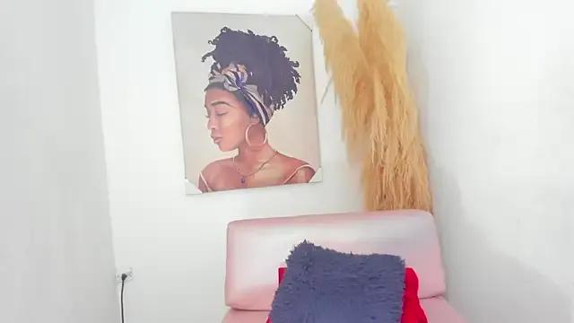 mia_foxts
