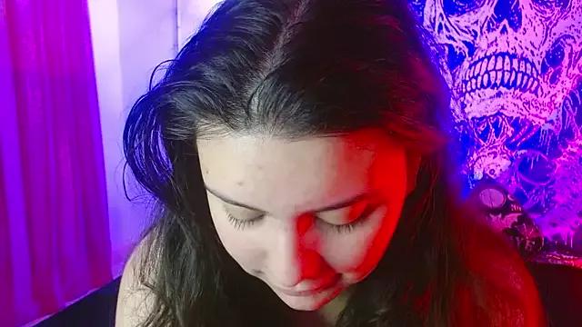 mikaskullcs on StripChat 