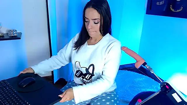 natasha_cam22 on StripChat 