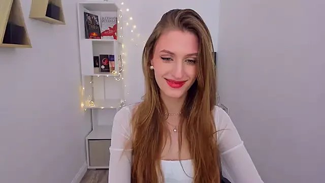 Freechat NaturalBeaty on StripChat