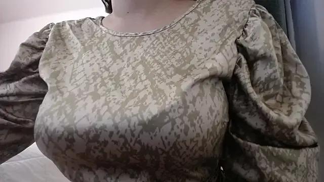 nicebrown on StripChat 