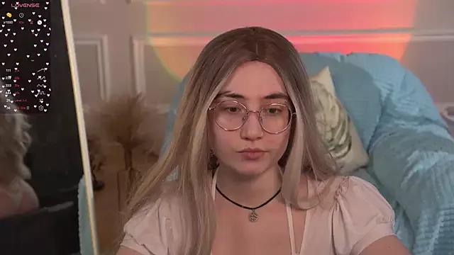 Oliiloli on StripChat 