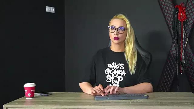 Freechat OliviaSmith on StripChat