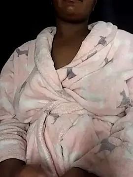 Freechat Queen-BEEE on StripChat