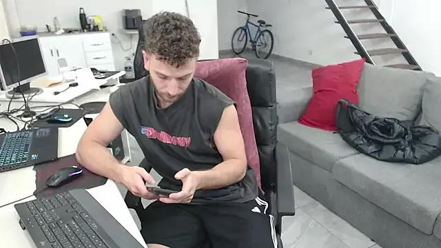 rubio_blond on StripChat 
