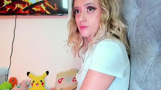 Sabrina_Cole on StripChat 