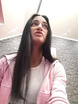 Freechat SelenaNoir on StripChat