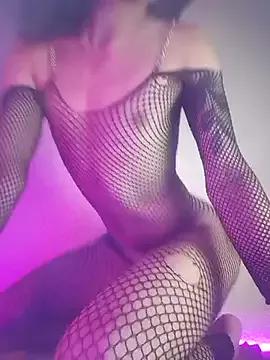 Sexy Soyshelly wants you to fuck zir body now Soyshelly from StripChat