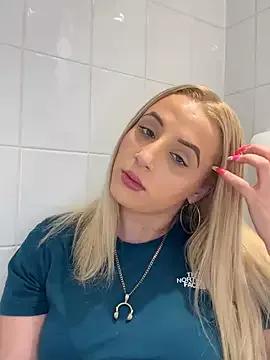 Strongqueen on StripChat 