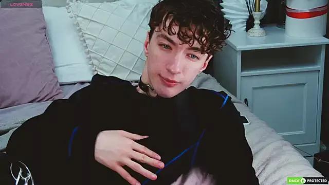 Freechat TrevorBenson on StripChat