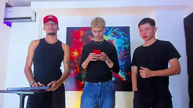 Twinks_Bigcock_ on StripChat 