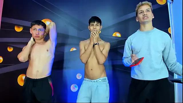Twinks_Bigcock_ on StripChat 