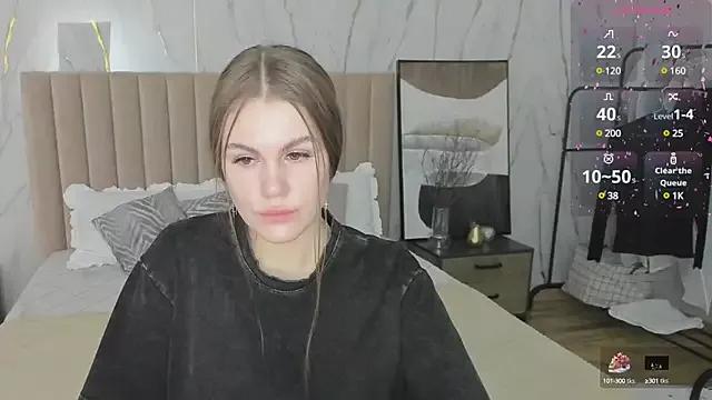 UrLara on StripChat 