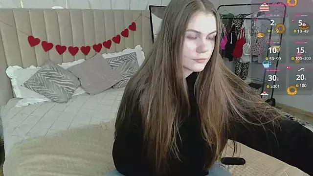 UrLara on StripChat 