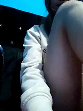 vicky_bass on StripChat 