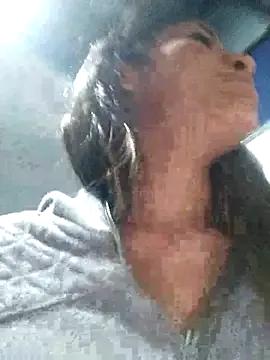 vicky_bass on StripChat 