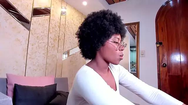 violeta_ruiz_ on StripChat 