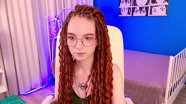 Freechat VioletShine on StripChat