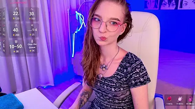 Freechat VioletShine on StripChat