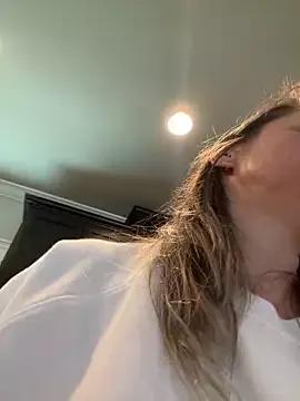 Group Vivian_MayXxX on StripChat