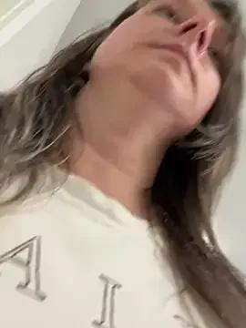 Group Vivian_MayXxX on StripChat