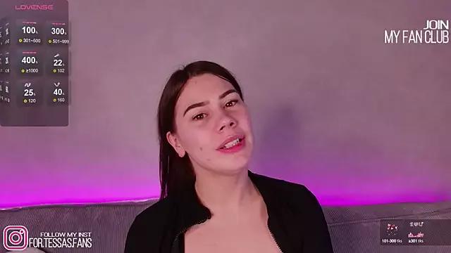 your_tess on StripChat 
