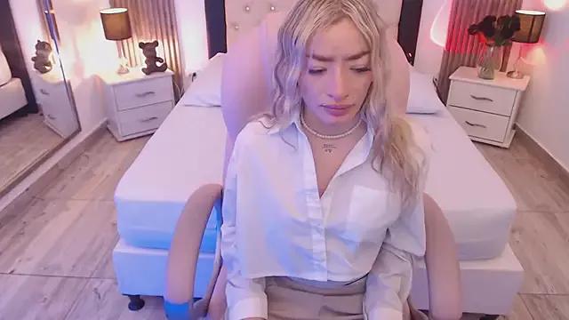 Freechat zoe_jones13 on StripChat