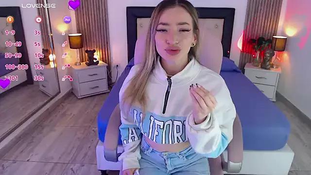 Freechat zoe_jones13 on StripChat