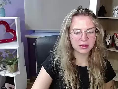 Freechat Zoey_Erotic on StripChat