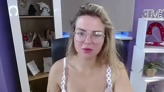 Freechat Zoey_Erotic on StripChat