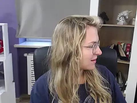 Freechat Zoey_Erotic on StripChat